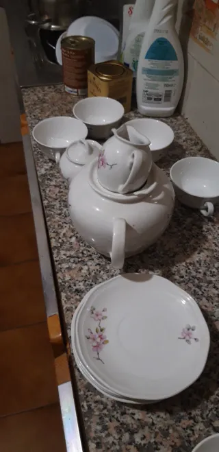 Set tazzine caffè/ te in porcellana