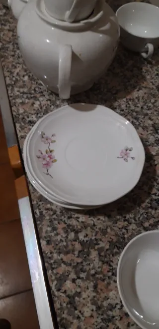 Set tazzine caffè/ te in porcellana