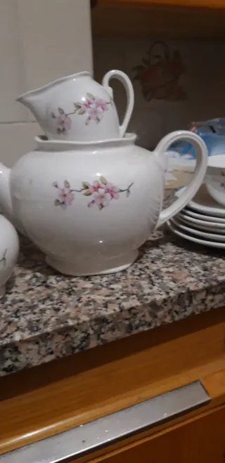 Set tazzine caffè/ te in porcellana