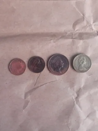 Collezione di monete antiche di Elisabetta II e Spagna/altri