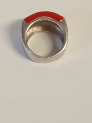 Anillo Plata con Detalle Rojo