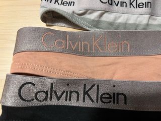 Lote 4 tangas Calvin Klein Talla M