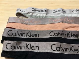 Lote 4 tangas Calvin Klein Talla M