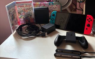 Nintendo Switch OLED NEON+ Mario Kart 8 Deluxe