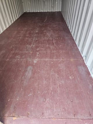 Contenedor marítimo 20 DV