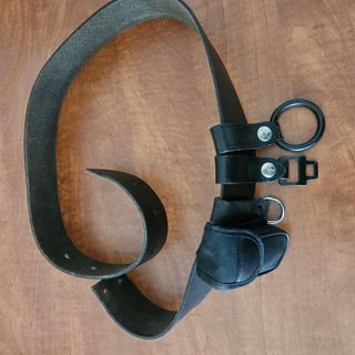 Cinturone in cuoio nero