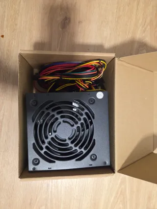 Fuente de poder Tacens APII 600W