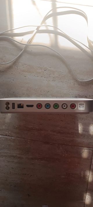Apple TV (1a generación) Modelo 2007 25WZ