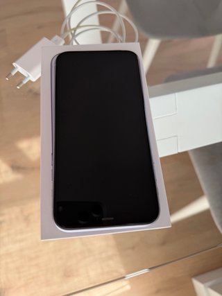 iPhone 11 64GB Lila Pastel