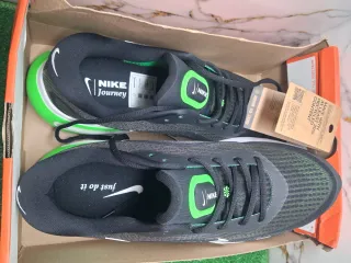 Zapatillas Nike Talla 47.5 Negras y Verdes