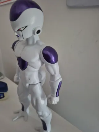 Figura Dragon Ball Freezer Fuerza 4