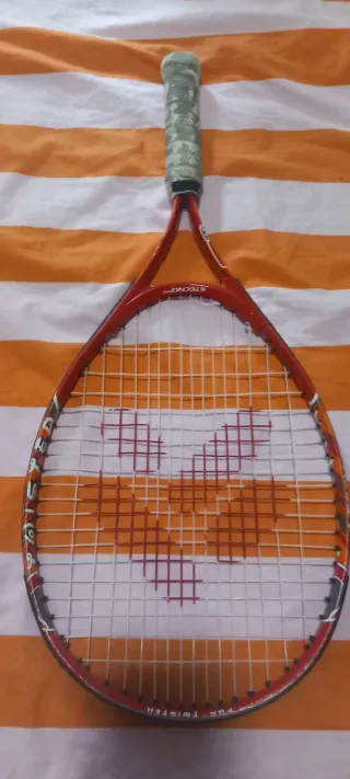 Raqueta de tenis Tecno Pro roja