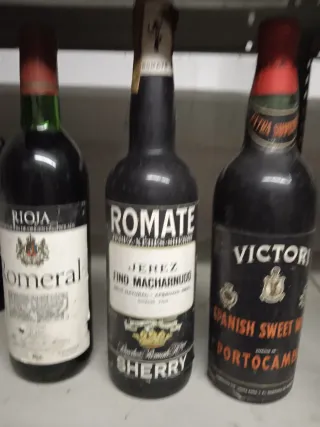 Bottiglie antiche per collezionismo, vuote