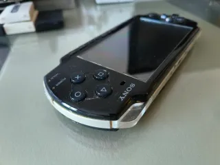 PSP 2004 in ottime condizioni (da leggere)