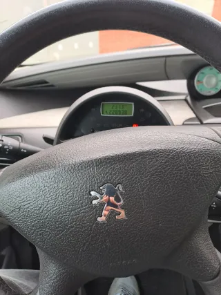 Peugeot 807 2.0 Diésel 120 cabllos