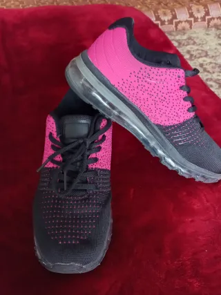 Zapatillas deportivas mujer negras y rosas