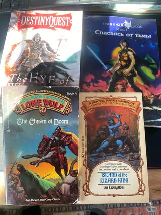 Pack de 4 Librojuegos (3 en ingles y uno en ruso)