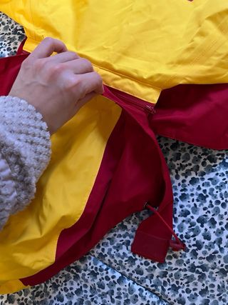 Chaqueta DHL Impermeable con Capucha Unisex