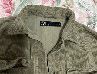 Sobrecamisa Zara verde corduroy