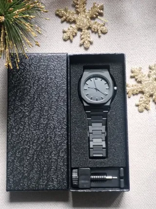 Aprovecha!Reloj Negro tipo Milano