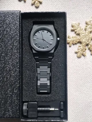 Aprovecha!Reloj Negro tipo Milano