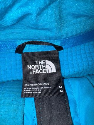 Chaqueta The North Face Azul y Negra
