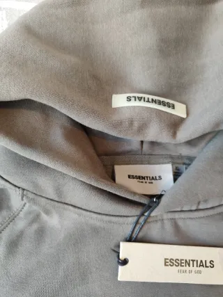 Sudadera Essentials Gris