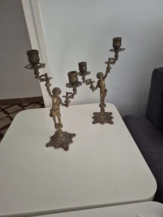 Pareja Candelabros Bronce Figuras Niños