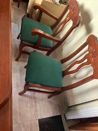 Mesa y 6 sillas salon con vitrina armario a juego