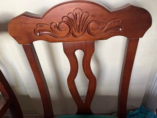 Mesa y 6 sillas salon con vitrina armario a juego