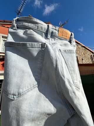 Pantalón campana roto azul