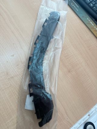 525760F020 soporte Toyota verso 2014/2017