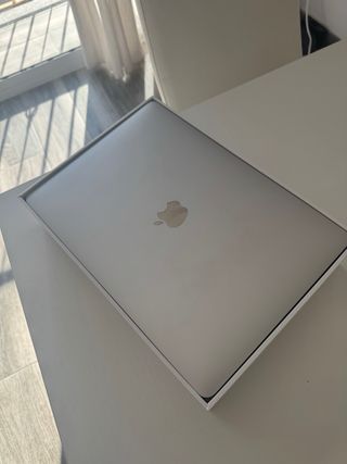 MacBook Air 2020 Plata