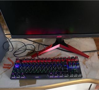 Ordenador Gamer MSI Torre Monitor Teclado