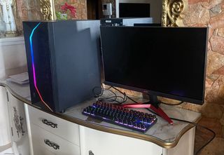 Ordenador Gamer MSI Torre Monitor Teclado