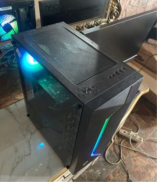 Ordenador Gamer MSI Torre Monitor Teclado