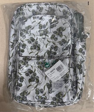 Mochila Young Living Estampada