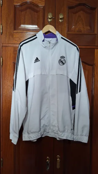 Chaqueta Real Madrid Adidas 22/23