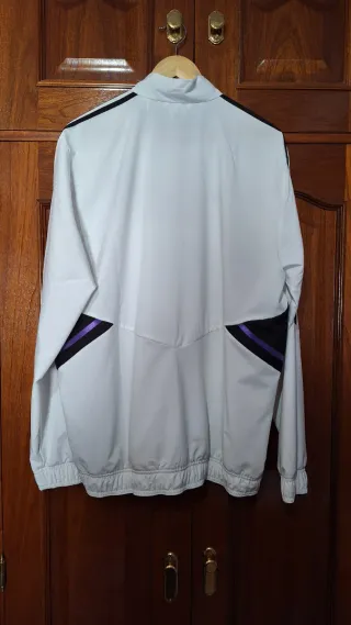 Chaqueta Real Madrid Adidas 22/23