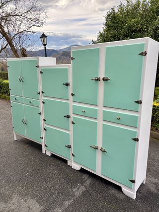 Alacenas cocina vintage teal y blanco