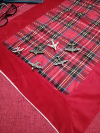 Modellini aerei in ferro cromato