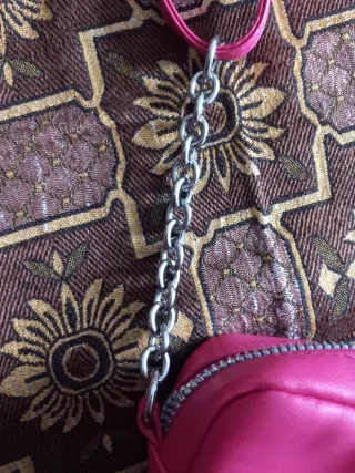 Bolso rosa acolchado para niña