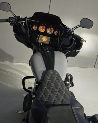 Harley Davidson Street Glide Gris