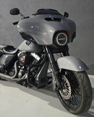 Harley Davidson Street Glide Gris