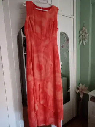 Vestido de fiesta de gasa veraniego con fular