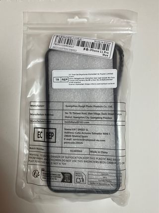 Cover iPhone 11 Pro Max colorata con laccetto