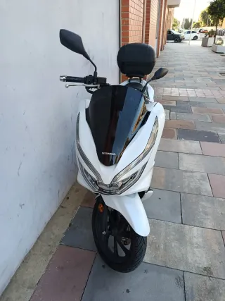 Honda PCX 125 Blanca