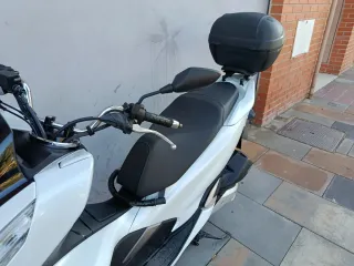 Honda PCX 125 Blanca