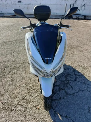 Honda PCX 125 Blanca