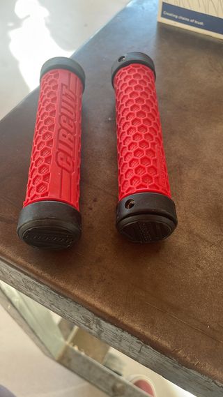 Manopole MTb Lock On Rosse Nuove